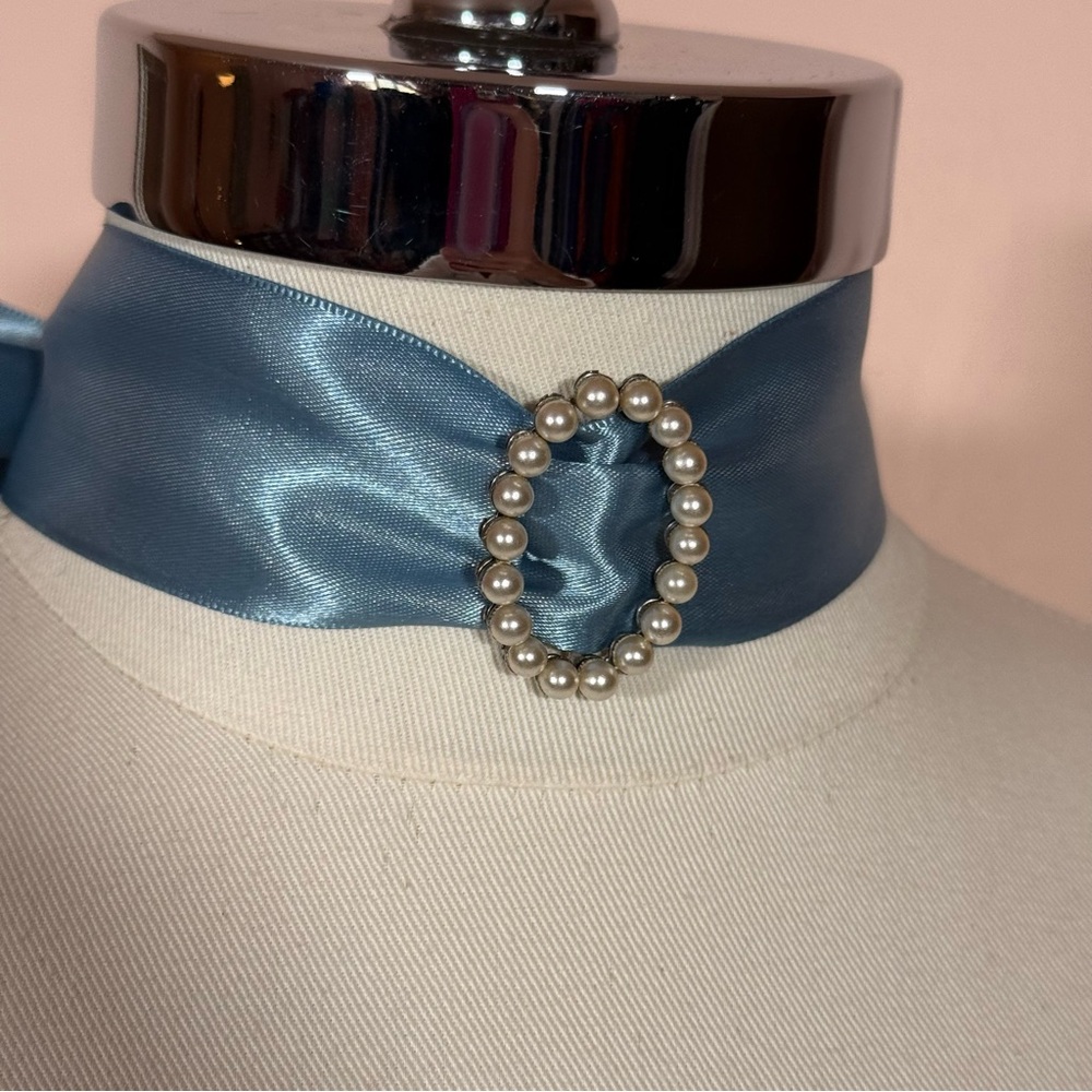 Antique Victorian Art deco Pearl Buckle Blue Ribbon wide Choker Necklace - Picture 7 of 17